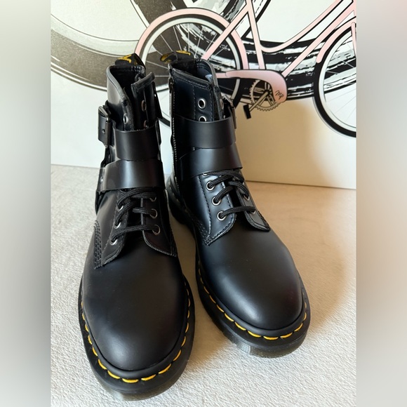 DR MARTENS CRISTOFOR BLACK LEATHER HARNESS LACE UP MOTO BOOTS NEW - Picture 15 of 16